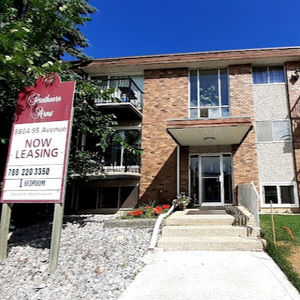 Meet your Posher, Meagan